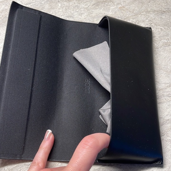 Christian Dior Sunglasses - Picture 5 of 5